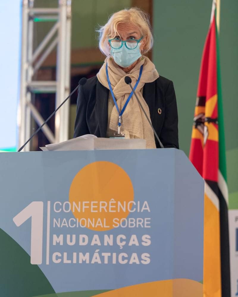 MTAmbiente's tweet photo. Coordenadora Residente das Nações Unidas e Coordenadora Humanitária para Moçambique, Myrta Kaulard, por ocasião do terceiro aniversário do ciclone Idai  enaltece a resiliência e força do povo moçambicano face aos eventos extremos das mudanças climáticas. https://t.co/ERRRXkM5t5