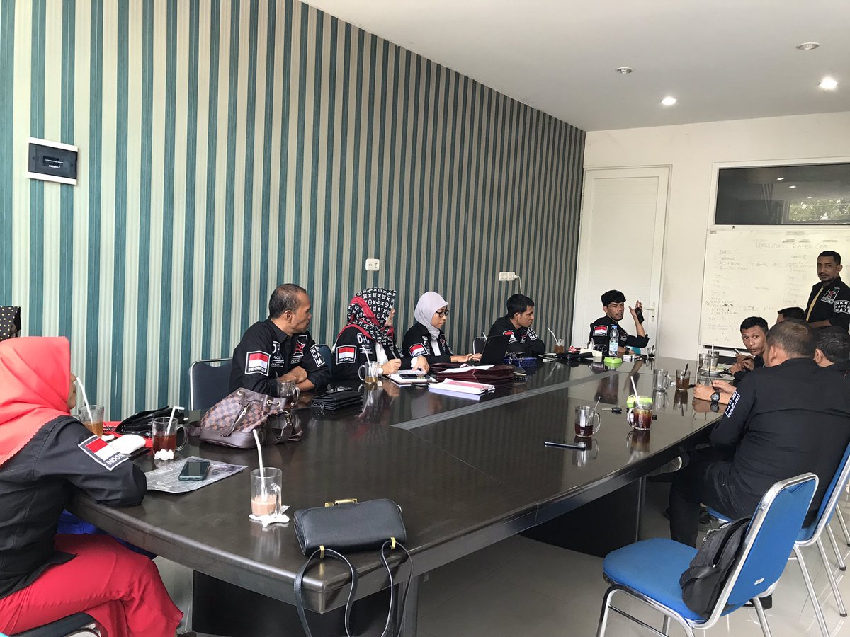 RepdemAceh's tweet photo. Banda Aceh (15/03/2022) Rapat Konsolidasi DPC Repdem Aceh dan Pembubaran Panitia Rakerda. https://t.co/M8UbBRplb1