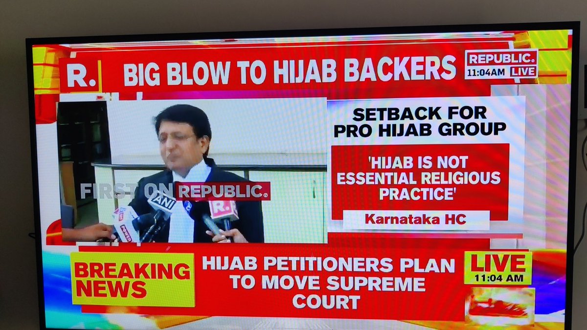 Let's implementation # #ReasonablePractice rather than #ReligiousPractice. 

Any religious statement or practice, be it a hijab, turban, or saffron; it cancels out the very nature of #education. 

#HijabVerdict #Hijab #HijabControversy #HighCourt #KarnatakaHighCourt