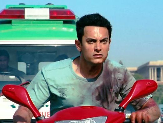 atongia's tweet photo. It's fun to ride #Activa ( Scooty) in India and every time I ride it on roads here, have this feeling/song automatically ! 😉☺️😅

#JaaneNahiDengeTujhe
#3Idiots https://t.co/NuHanCVuEp