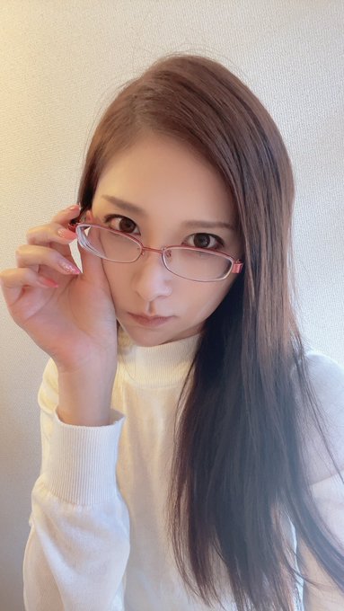 Actually I have very bad eyesight😅 https://t.co/Zzv7lzqQvI<a href="/tag/fueguia"class="tags"><span>#fueguia</span></a><a href="/tag/muskarapheroj"class="tags"><span>#muskarapheroj</span></a>