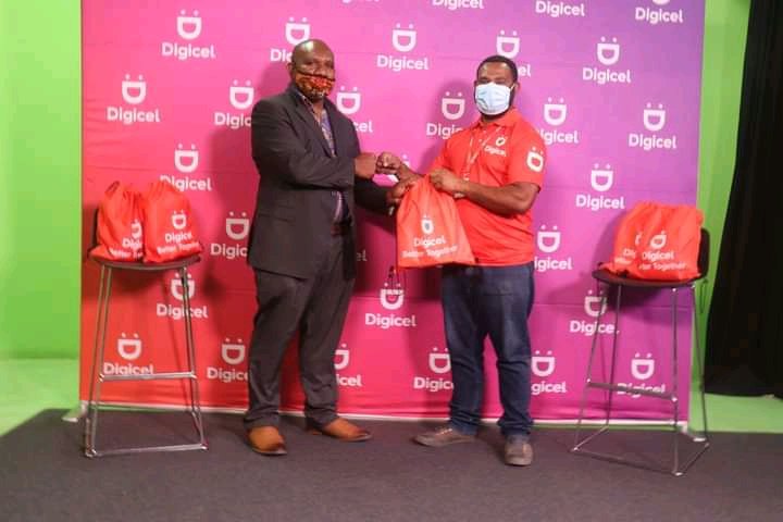 pngaff1's tweet photo. PNG's bigger and better network, Digicel PNG and PNGAFF partnership media presentation done. More stories and update will be on Loop PNG.
#Pngaff #Digicel #partnership #Football
π΅π¬π΅π¬ππππ https://t.co/JtghJmfzHc