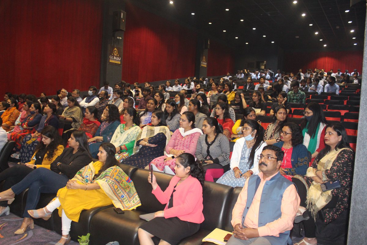 glbajaj's tweet photo. (1/2) GLBITM organized the program We For Her on #InternationalWomensDay
*
*
#GLBajaj #GLBajajInstitute #glbitm #WeForHer #happyinternationalwomensday #IWD2022 #IWD #women #WGRA #womenentrepreneurs https://t.co/5w4JdB7VGq