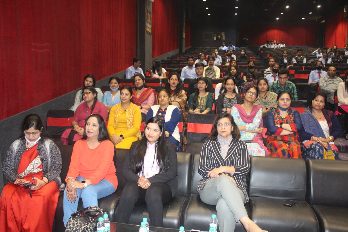 glbajaj's tweet photo. (1/2) GLBITM organized the program We For Her on #InternationalWomensDay
*
*
#GLBajaj #GLBajajInstitute #glbitm #WeForHer #happyinternationalwomensday #IWD2022 #IWD #women #WGRA #womenentrepreneurs https://t.co/5w4JdB7VGq