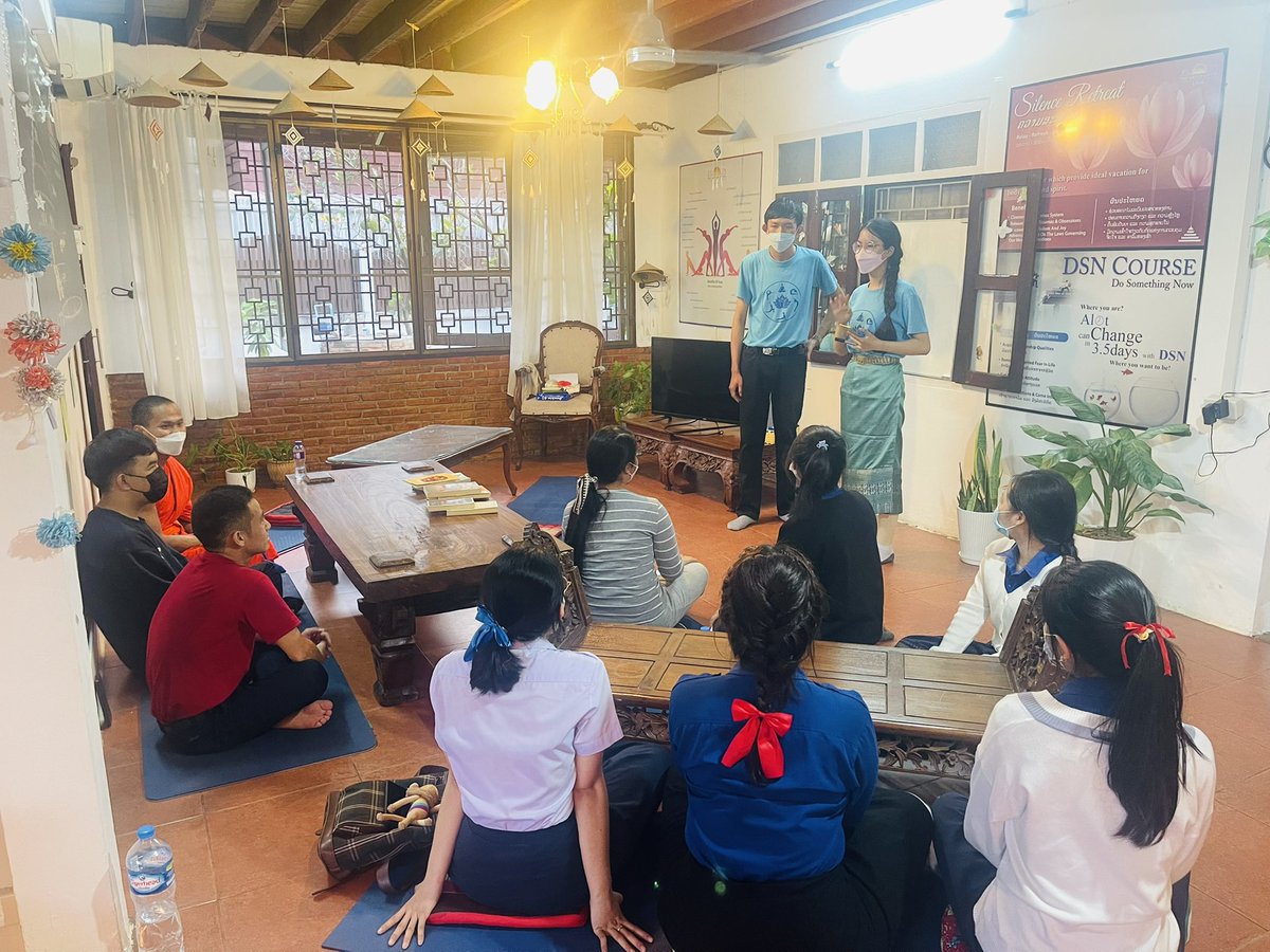 aol_laos's tweet photo. Youth Club activities : @ArtofLiving Volunteers in Laos started service project of teaching English to the students! #education #service #englishlearning #laos #vientiane #artofliving #SharingIsCaring #FarEast https://t.co/Csy6XBSjcZ