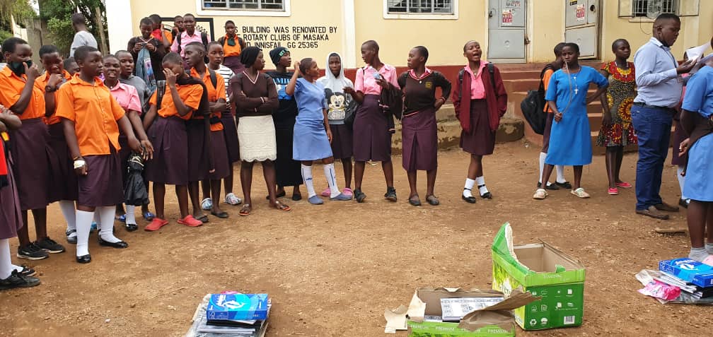 chedra_ug's tweet image. To manage HIV incidences in Adolescent Girls &amp;amp; Young Women (AGYW) comes at the cost of having them aware of what has been done &amp;amp; what their potentials are. Equipping with the materials for education &amp;amp; having them engaged in the learning process allows them know more. #DREAMS
