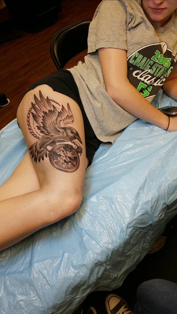Hopeless1785's tweet photo. @emiliejxne I cannot remember what I paid. The session was about 4 hours in total but I don’t care the price as long as I know it’s good and will heal even better and last over time. https://t.co/4g1oQRyZAg