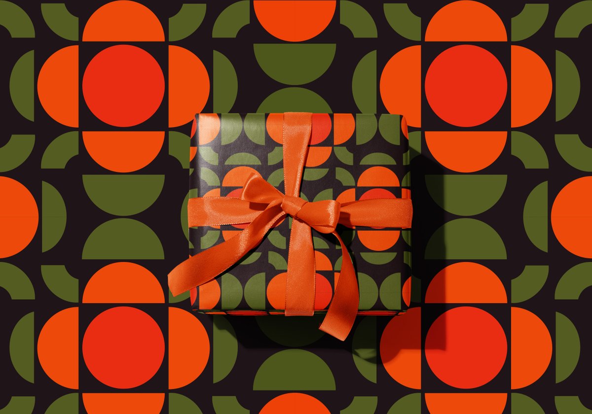 storigraphic's tweet photo. **Sneak peek**
Hello, Seventies Series. We’re going far out, rad and out of sight with a new design collection that we’ve just finished.
#launchingsoon
Cool beans!
💜
#70sDesign #70ssurfacedesign #surfacedesign #vintagepatterndesign #70svintage #paperware #newdesignrange https://t.co/eEWwVHix7C