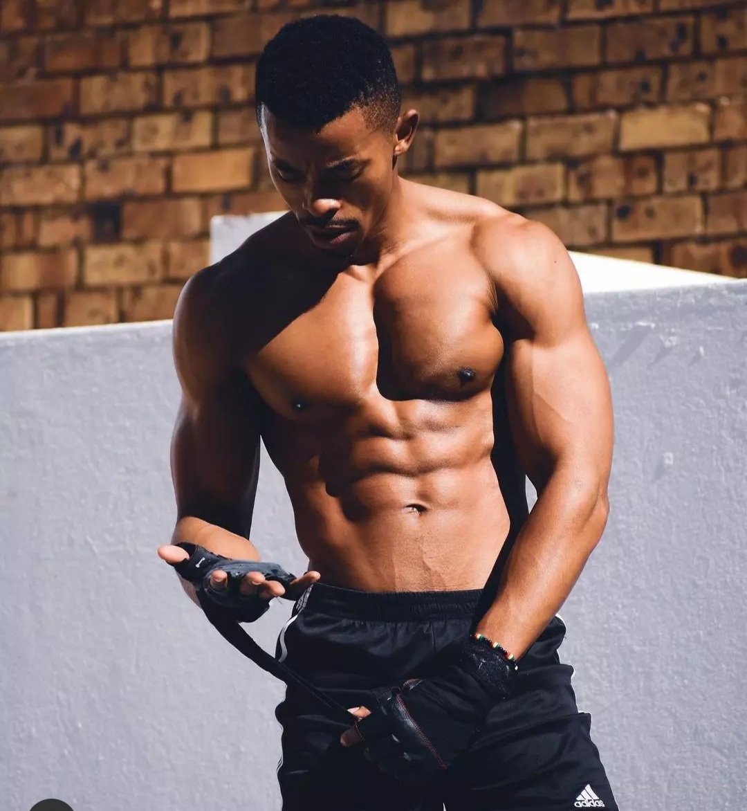 nosie85's tweet photo. It's choseday and I chose you Libo. Believe in yourself, believe you can, and you will. #Litboms are here for you.💪🙌🥰💃 #Libo #LiboTheContent #BigBrotherMzansi https://t.co/UTCMH8Pdof