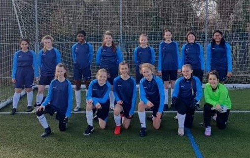 kentschools_fa's tweet photo. The @hayesschool_pe and @pe_towers squads for tonight's @kentschools_fa U13 Girls Cup Final at @beckenhamtownfc https://t.co/eXN6nyxIja
