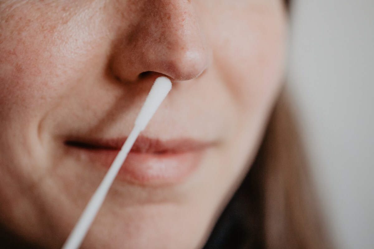 diariomedico's tweet photo. Científicos del @isabial_iis investigan la influencia de la microbiota nasofaríngea sobre el eje intestino-pulmón en #COVID19 https://t.co/gVx8MysJGR https://t.co/xs9L4znmVF