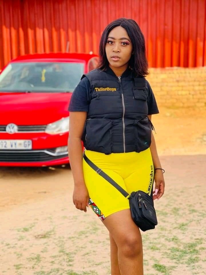 DjSoulSakhe's tweet photo. Good morning guys, we woke up in sad news today. @metrofm @Yfm @KhutsoTheledi @somizi @SAPoliceService @Ikwekwezi_FM please help us find Bongi Daweti. 🙏🏾 https://t.co/dXnzD9TA0y
