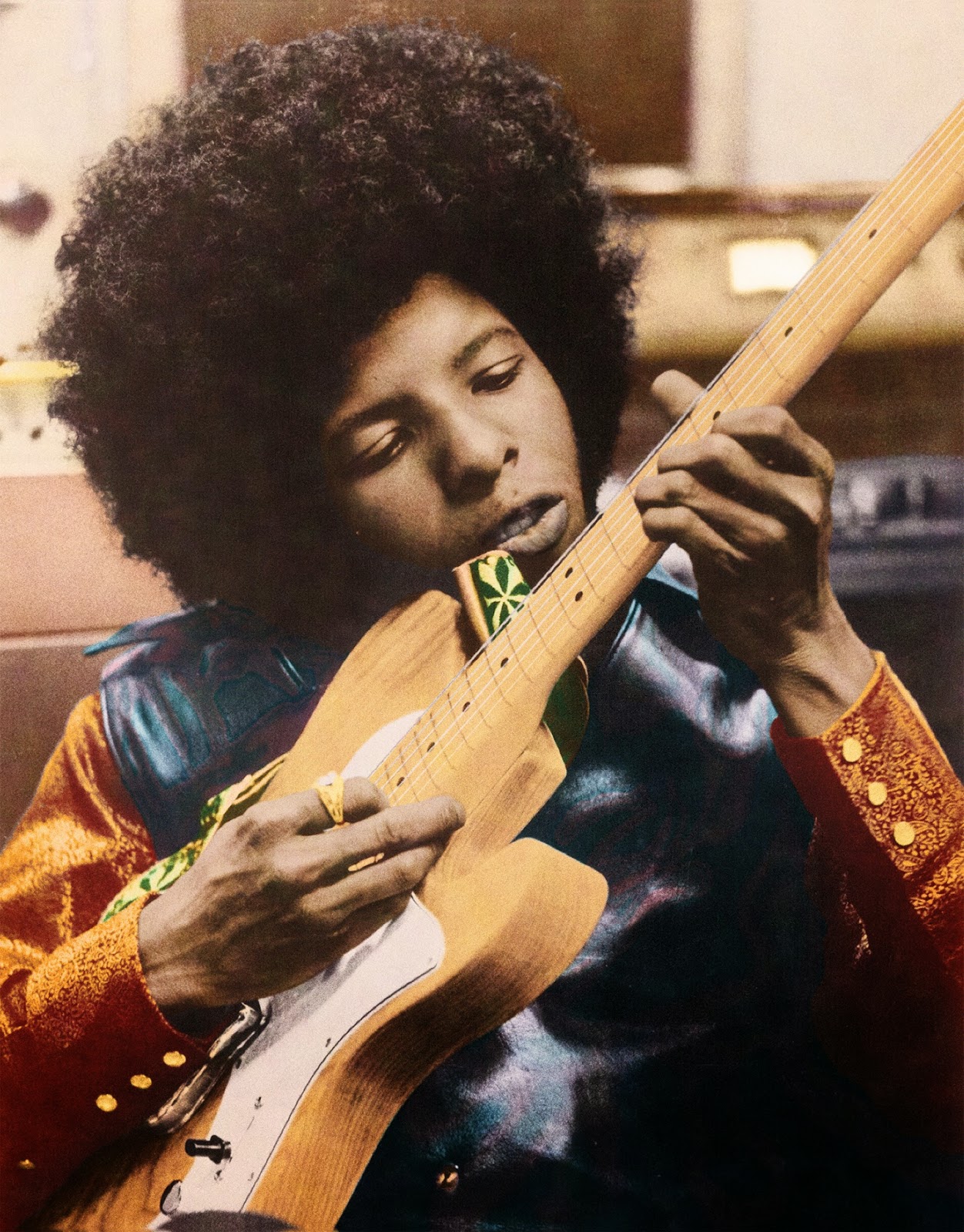Happy Birthday to the funk pioneer and Sly & The Family Stone leader Sly Stone  (March 15, 1943). 