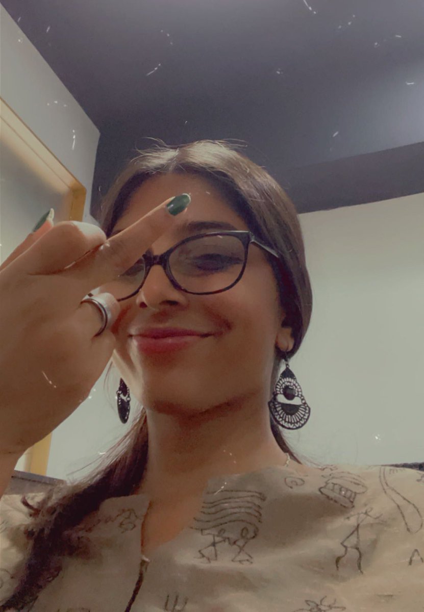 shivgangaaa's tweet photo. me to some people if I had the courage https://t.co/tIXhqbP7go
