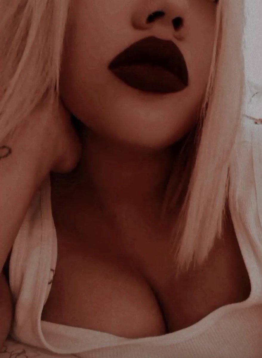 BootyCamille's tweet photo. Loving my lips. #sexy #onlyfans ? https://t.co/flq6QK06C8