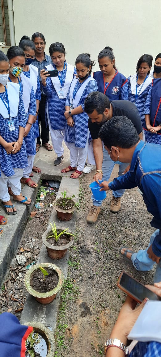 meamlan's tweet photo. NSS initiative Tobacco&amp;Substance Abuse awareness held with students of Women's Polytechnic,Hapania.Dr Ishita Sinha,MOIC Kanchanmala PHC, Amlan Deb,DC  NTCP addressed  followed byTreeplantation.@SiddharthShiv @nhm_tripura @DMWest_Tripura @HfwTripura @DrSupriyaMallik @IshitaGuha4 https://t.co/aWexjDCi0c