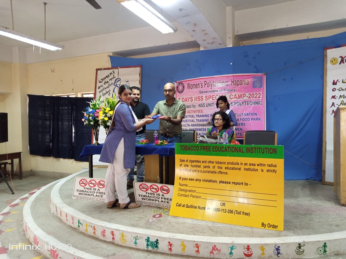 meamlan's tweet photo. NSS initiative Tobacco&amp;Substance Abuse awareness held with students of Women's Polytechnic,Hapania.Dr Ishita Sinha,MOIC Kanchanmala PHC, Amlan Deb,DC  NTCP addressed  followed byTreeplantation.@SiddharthShiv @nhm_tripura @DMWest_Tripura @HfwTripura @DrSupriyaMallik @IshitaGuha4 https://t.co/aWexjDCi0c