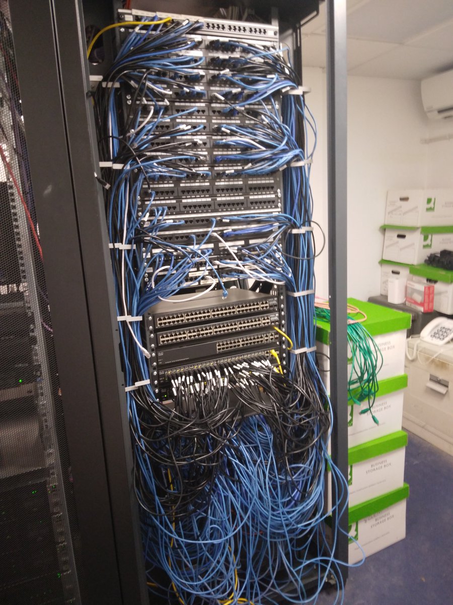 MaximumNetworks's tweet photo. 🧰 CUSTOMER SUPPORT 🔌

We recently provided one of our customers with a cabinet tidy &amp; network infrastructure upgrade!

SEE Services were very happy with the support provided by our engineer Paul!

https://t.co/oVKp4fKONq

#MaximumNetworks #MaximumIT #MaximumSupport https://t.co/gPSjqLxqcf