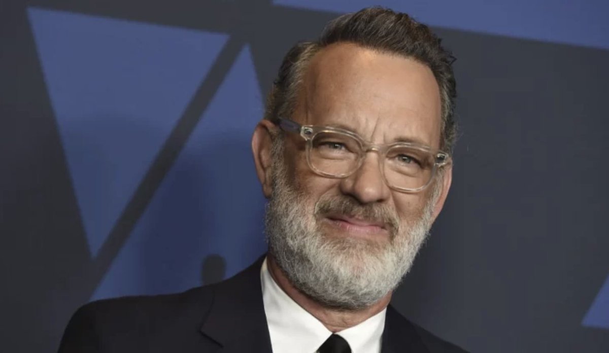 elmundotoday's tweet photo. Tom Hanks advierte de que, si la Tercera Guerra Mundial no empieza ya, no podrá protagonizar la película: https://t.co/I0qJkpOYZJ https://t.co/lcuPWYzPNz