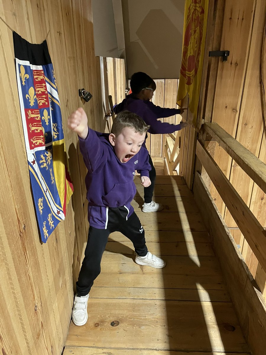 EPSForm1's tweet photo. @EPSForm2 and @EPSForm1 learning  about life during medieval times at Stafford Castle. @EdenhurstSchool https://t.co/jU5yuCNXWb