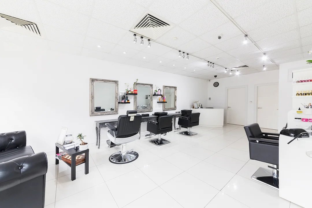 YourEdgware's tweet photo. Your mum deserves a treat - surprise her with a pampering gift this Mother's Day.

Browse our hair and beauty business in Edgware here: https://t.co/mCF6EyxLYl https://t.co/FMquA2riiw