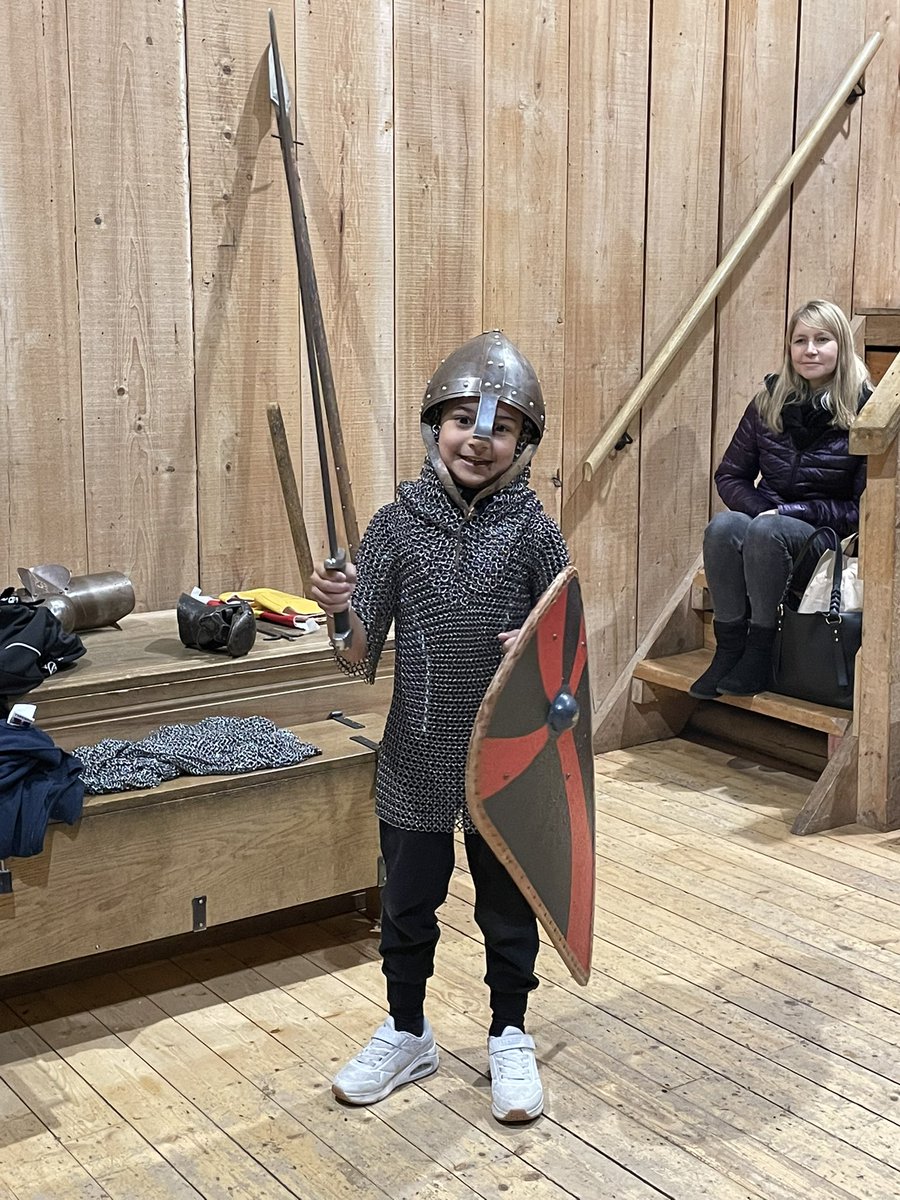EPSForm1's tweet photo. @EPSForm2 and @EPSForm1 are visiting Stafford Castle today. @EdenhurstSchool https://t.co/rlU6C5PCQm