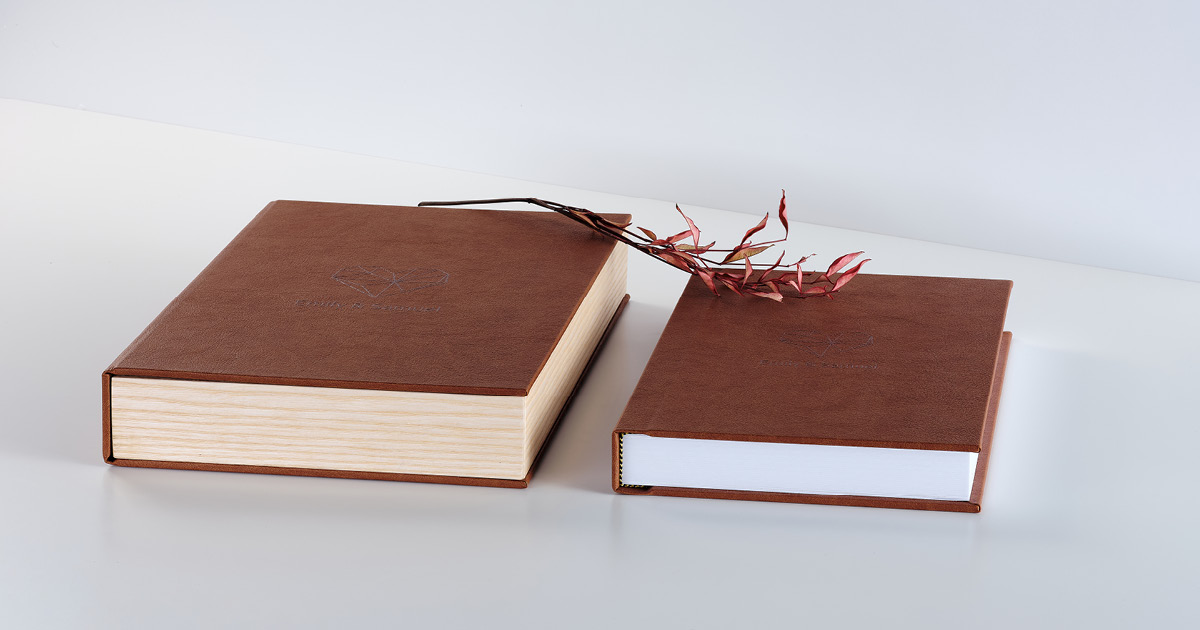 Discover the new Ikon range of Italian digital books from White Imaging Ltd with a large range of combinations of formats, styles and colour and of course personalisation! bit.ly/35wpwcb
#italianweddingalbums #weddingday #weddingalbums #weddingphotography #weddings