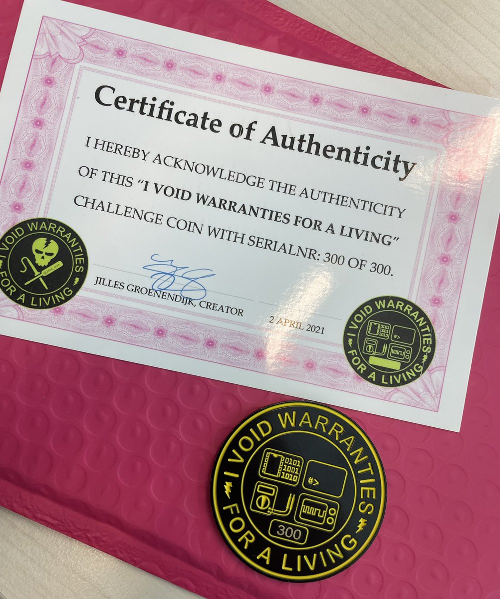 CyberSummoner's tweet photo. Got a special serial number from a special person! Amazing glow in the dark coin 🤩 thank you brother, may we void many more warranties together! @jilles_com https://t.co/23RGmfWK4k