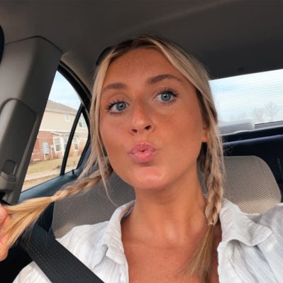 ChloeSparkman12's tweet photo. #NewProfilePic https://t.co/VPKlsE22a4