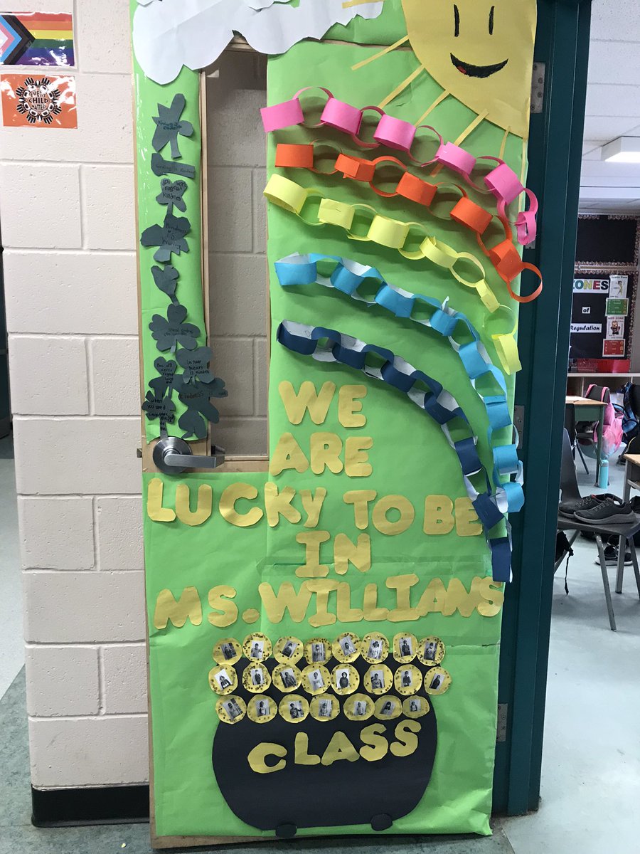 TomLongboatPS's tweet photo. The students worked together to design their classroom master pieces. https://t.co/n2b8LuhVLN