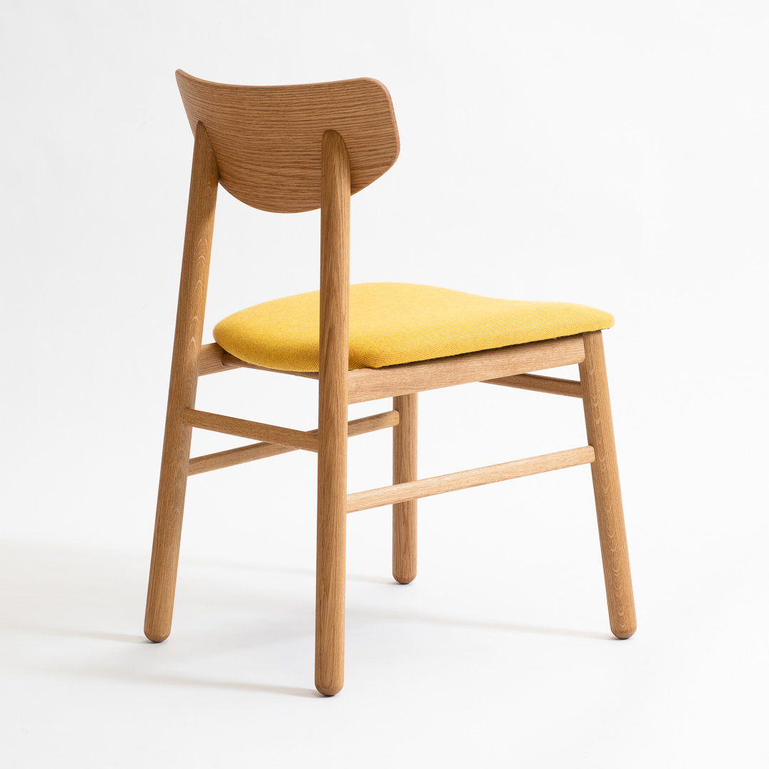 SolarFurniture's tweet photo. New: the Baton chair. Shown here in white oak with wool blend upholstery in yellow.
#furniture #FurnitureDesign #MadeInCanada #MadeToOrder https://t.co/YNHuyXlDht