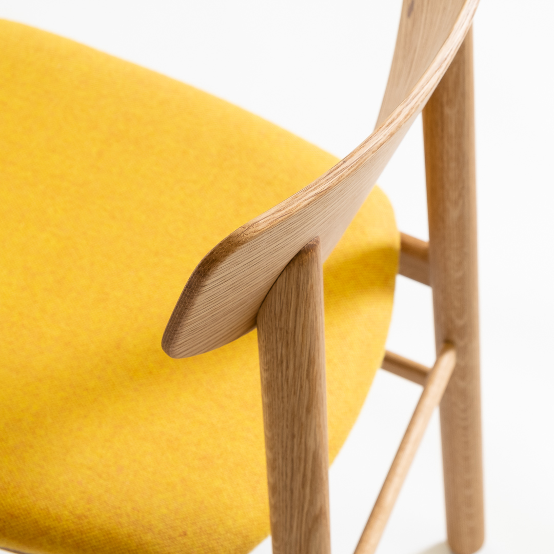 SolarFurniture's tweet photo. New: the Baton chair. Shown here in white oak with wool blend upholstery in yellow.
#furniture #FurnitureDesign #MadeInCanada #MadeToOrder https://t.co/YNHuyXlDht