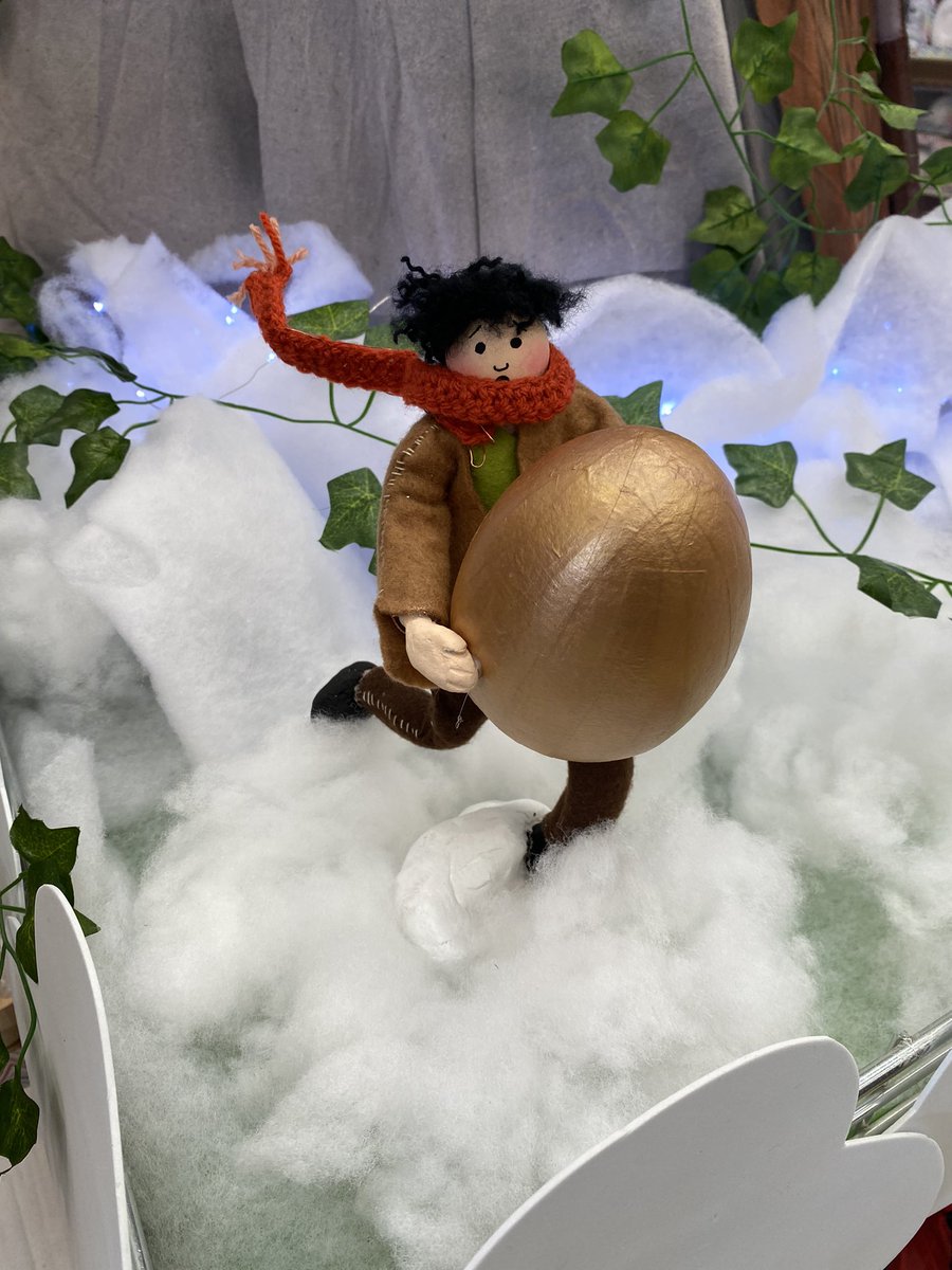 RobHodges23's tweet photo. @Hobbycraft_CHI looked outstanding today, amazing inspiration and a fabulous team! Well done all! https://t.co/mvpl5fPQ53