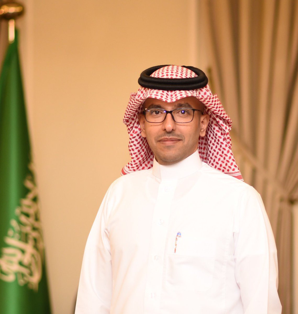 SaudiDecisions's tweet photo. تكليف الدكتور رمزي بن سليمان الزيد "مشرفاً عاماً على الإدارة العامة للمشتريات بوزارة التعليم" بالإضافة إلى عمله "مشرفاً عاماً على الإدارة العامة للميزانية بالوزارة".. https://t.co/mEn7zIX8xO