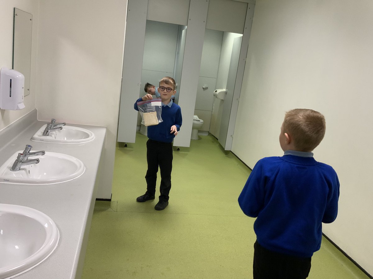 Year 4 Layton Primary School tweet media