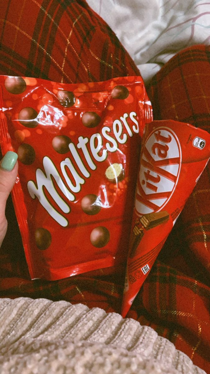 Мне пытаются поднять настроение 🥰