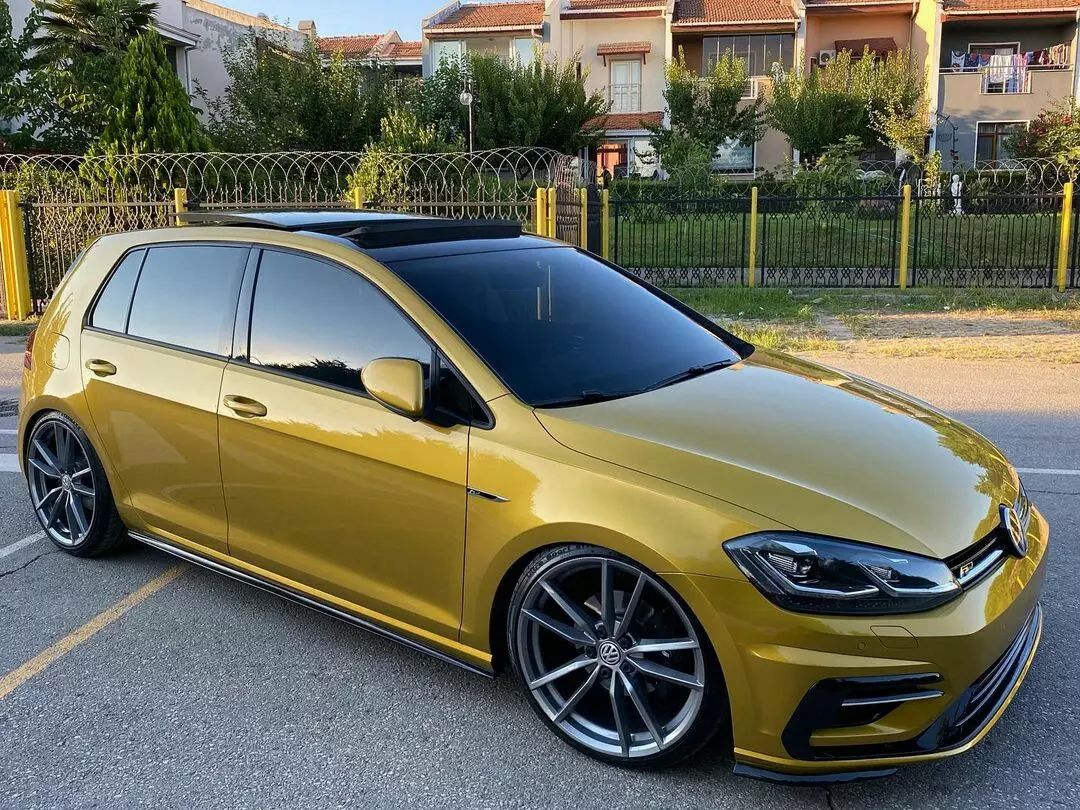 matimba_7_GTI's tweet photo. @numzz_ Because of a 'Turmeric Yellow' Golf Mk7.5
 R / Line ✨✨💫 https://t.co/bqA1UZ71eV