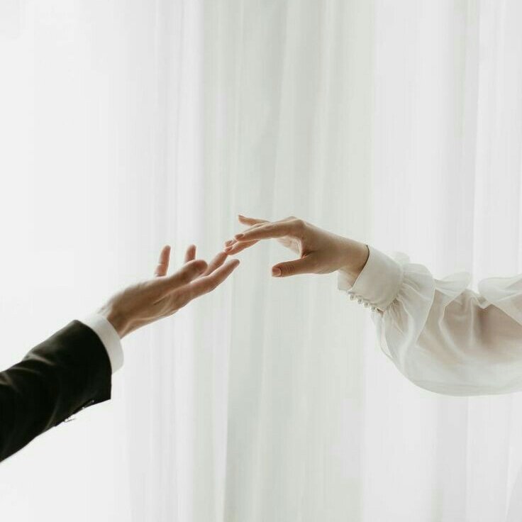 ZWLXNG's tweet photo. ⠀
⠀⠀HAPPY WEDDING DAY
⠀⠀───────────
⠀⠀สุขสันต์ในวันแต่งงาน
⠀⠀แด่หญิงคนรักของผม
⠀⠀แด่เจ้าสาวของคนอื่น
⠀ https://t.co/JsKJM4qEQE