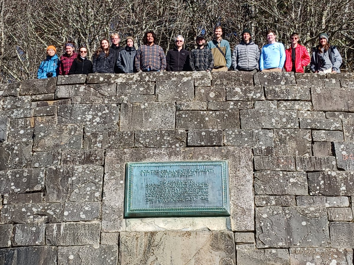 QMacrocarpa22's tweet photo. Day 1 of Disturbance Ecology in the GSMNP: Thanks Rob Klein and Matt Wood of NPS!  Day 1 was Table Mt Pine and salamanders.  What will Day 2 bring?  #DisturbedAtPurdue https://t.co/kSf6FPdXVA