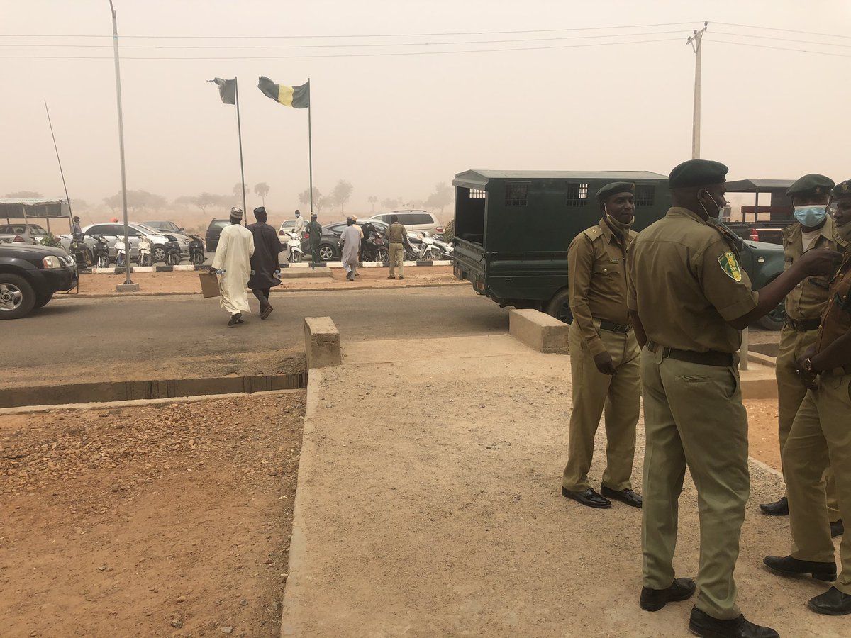 R0h_r0h1's tweet photo. #PrisonVisitation at katsina
#ASUUstrike #NYSC #LegalAidClinic
My friends and I.
We trying to see how we can be of assistance to the government and the people. ❤️ 😊 https://t.co/pGCVaLcDPq