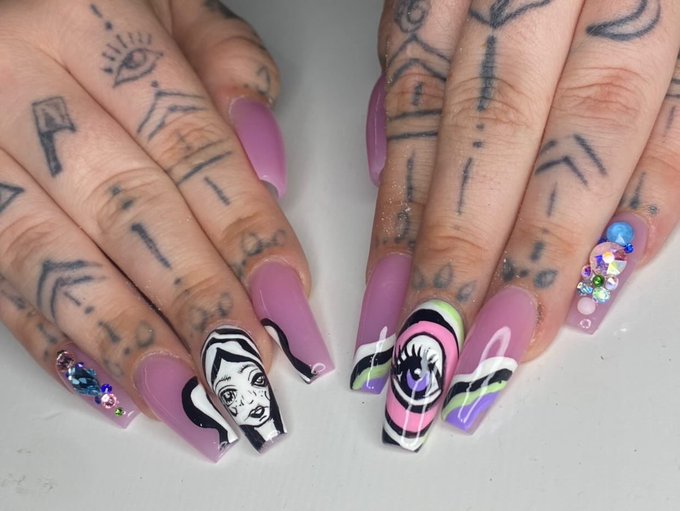 New dick grabbers 💅 https://t.co/STZ8Z4XP38<a href="/tag/mvsales"class="tags"><span>#mvsales</span></a>