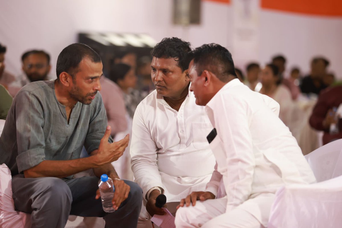 srinivasiyc's tweet photo. गांधीनगर में जारी @IYCGujarat के तीन दिवसीय प्रशिक्षण शिविर 'बुनियादी' के अंतिम दिन IYC प्रभारी श्री @Allavaru जी, IYC GS श्री @sitaramlamba जी एवं गुजरात प्रदेश कांग्रेस के वरिष्ठ नेताओं की मौजूदगी में युवा पदाधिकारियों से संवाद कर आगमी विधानसभा चुनावों के मद्देनजर चर्चा की.. https://t.co/DzYOInyaB5