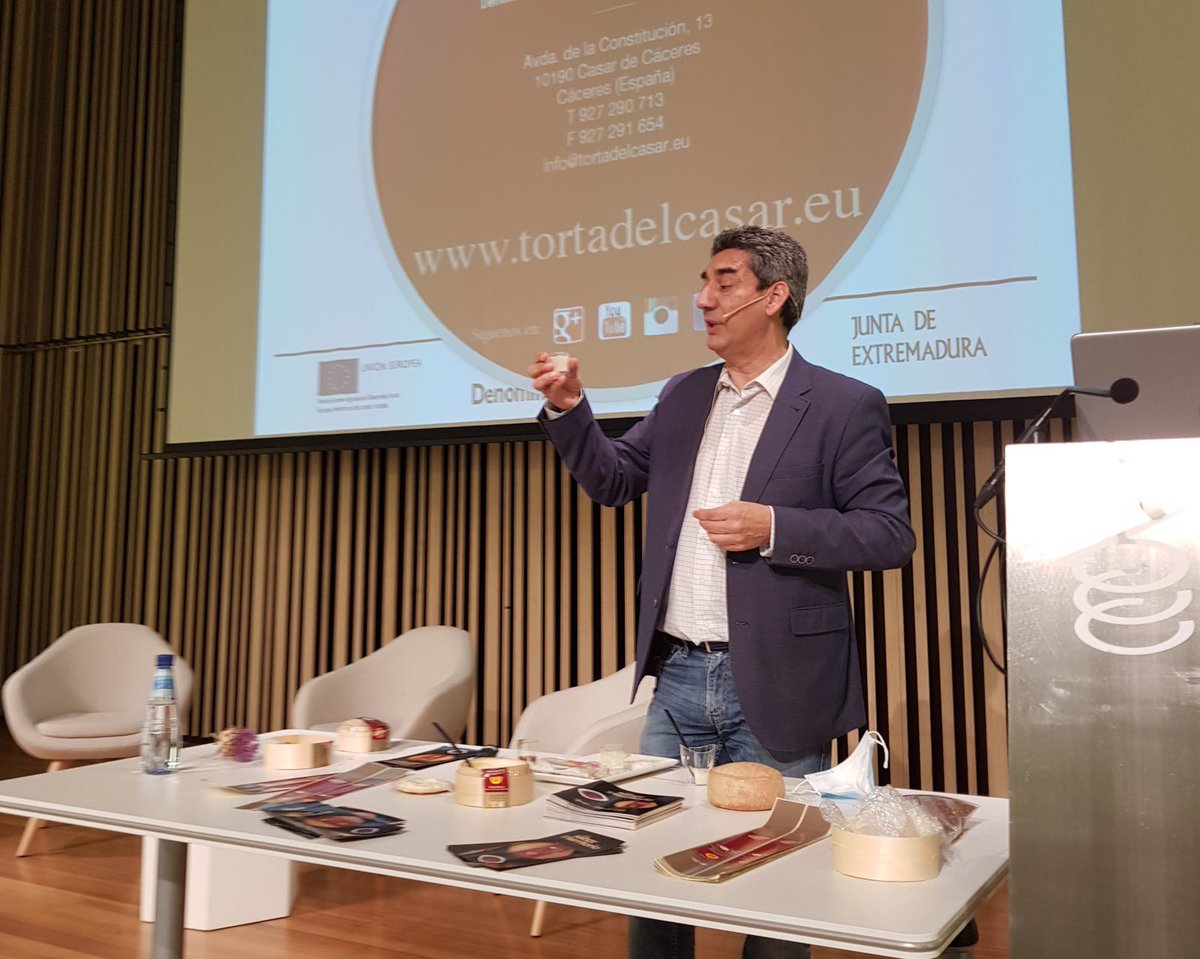🙌🏼🙌🏼 Es un placer volver a <a href="/bculinary/">BasqueCulinaryCenter</a> para dar a conocer las materias primas, la calidad y el sabor de la #TortadelCasar.

🙌🏼🙌🏼 El alumnado, futuros prescriptores de nuestro queso, han disfrutado de su sabor en varias catas y formaciones ¡Bravo! 

#gastronomia #paisvasco
