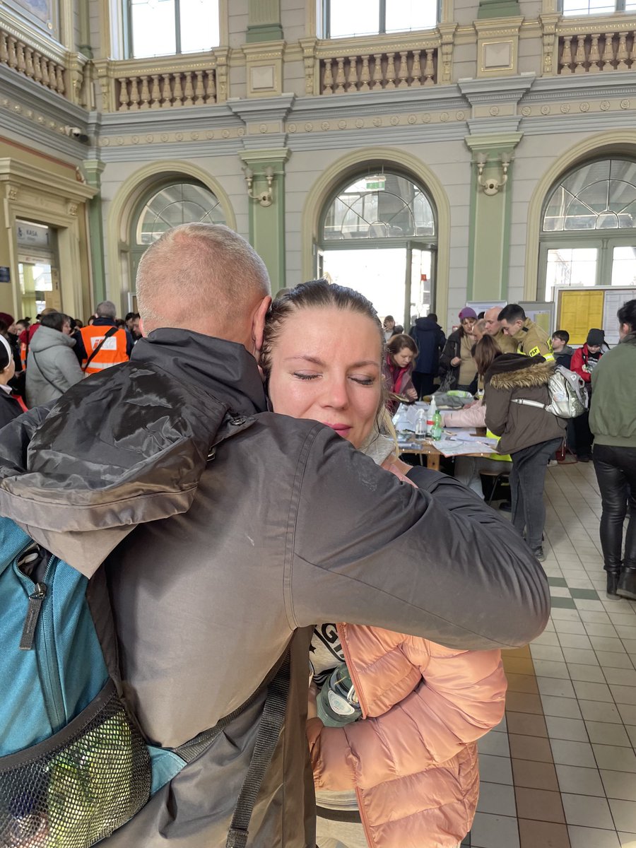 RobbieRinder's tweet photo. Ania. Fleeing with her 8 year old son from ‘the horror of Kyiv’ to France. This is what happened when she heard for the first time that 50 thousand British people were offering their homes.

“I am so thankful, keep doing everything you can.’ 

Her tears will stay with me forever. https://t.co/qTqYic0XjZ