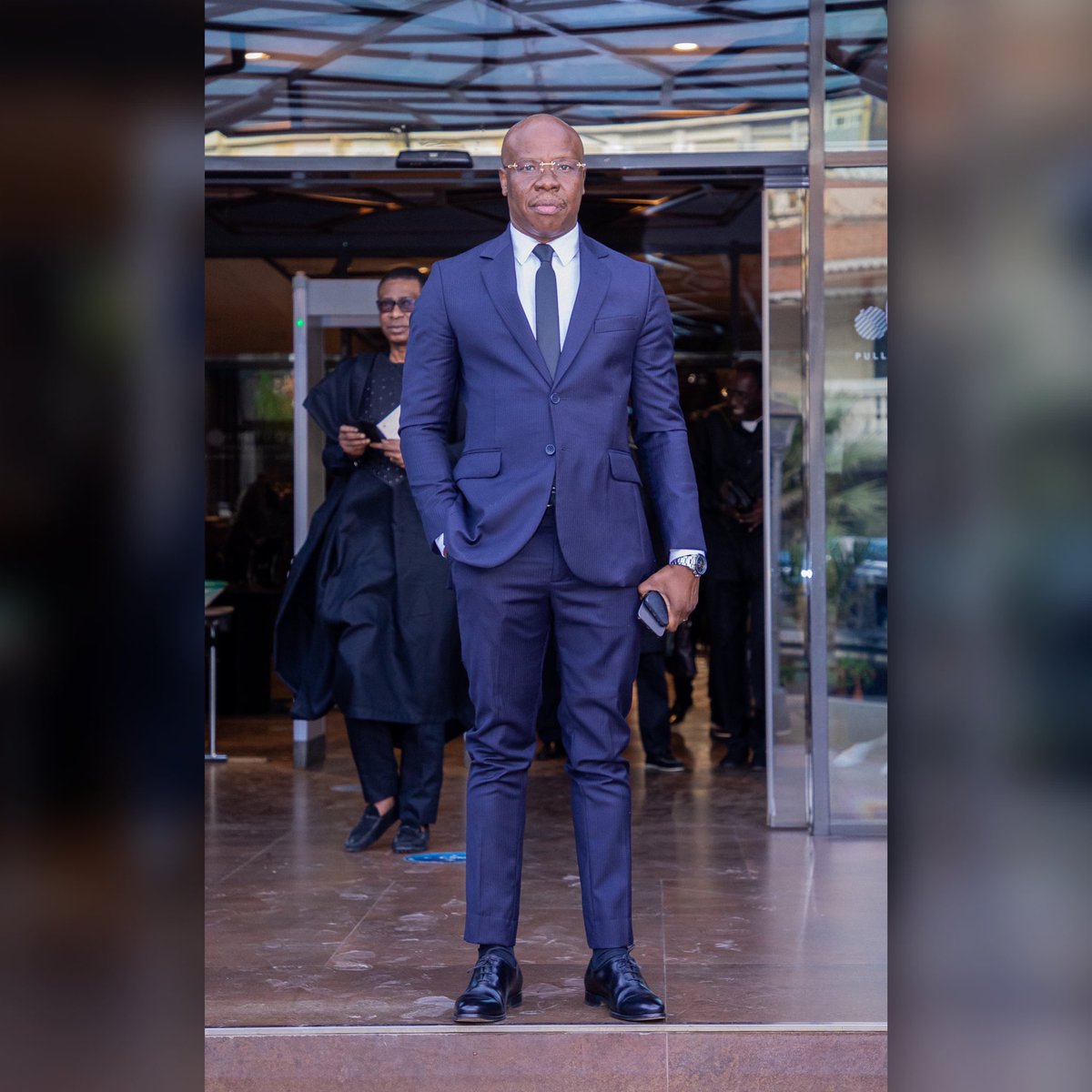 lasomite's tweet photo. Monsieur Salif Traore « A’Salfo ». Leader charismatique alliant éloquence et élégance. Joyeux Anniversaire Excellence @asalfomagic ! 🥳🎂🎉 https://t.co/MKgLC1cmCg