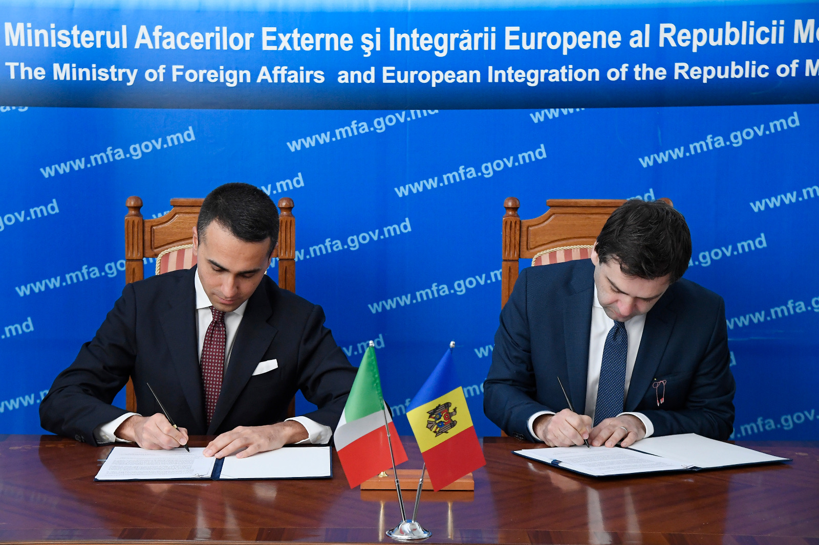 Farnesina On Twitter Il Ministro luigidimaio Ha Firmato Con 