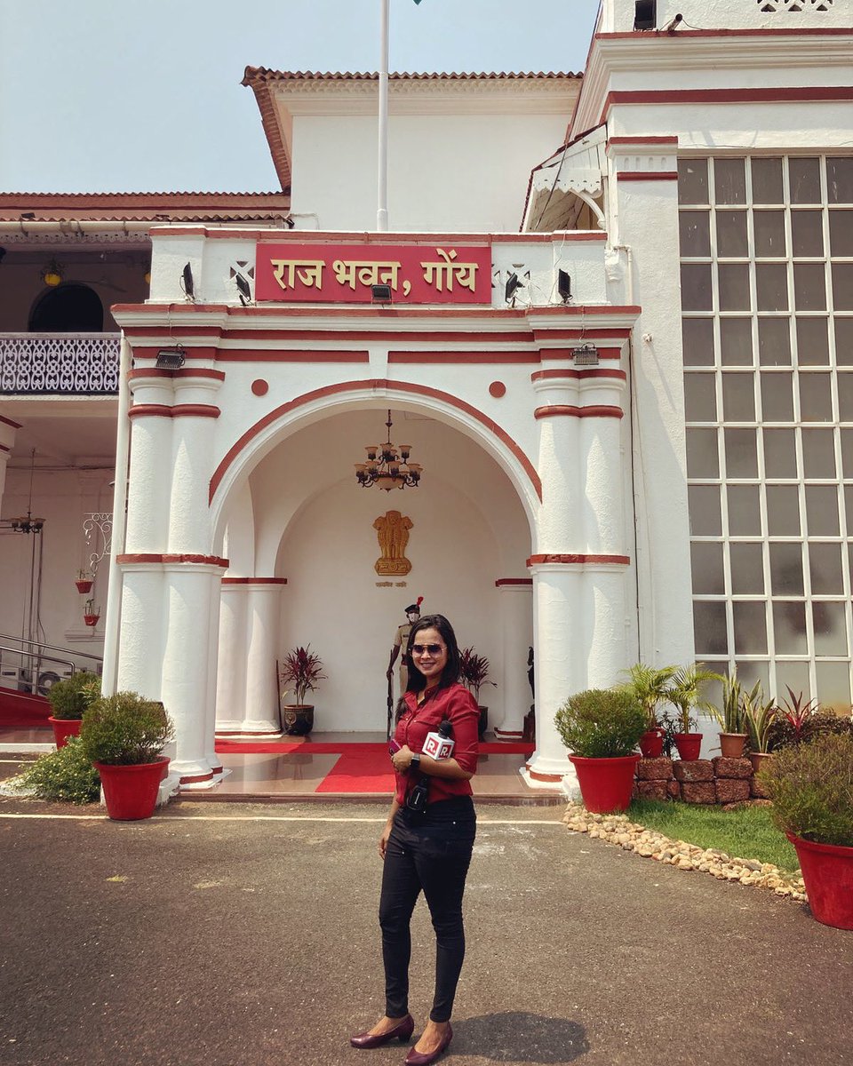 Alisha_nair18's tweet photo. There is so much history in virtually every nook and corner of Goa and the Raj Bhavan (Mumbai or Goa 😉) has so many interesting tales of the Era bygone!! 
A day in Raj Bhavan. 
#goaspeaker #goaassemblyelection2022 #GoaDiaries #RajBhavan https://t.co/HlifXAIEpq