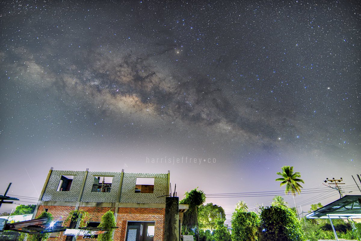 mchorror's tweet photo. The Great Rift, Scorpius, TeaPot and multiple Omission Nebulas here. #Astrophotography #Nikon #MilkyWay #Celestial #SabahDarkSky #MadeInPapar https://t.co/CXPxm5c7yl
