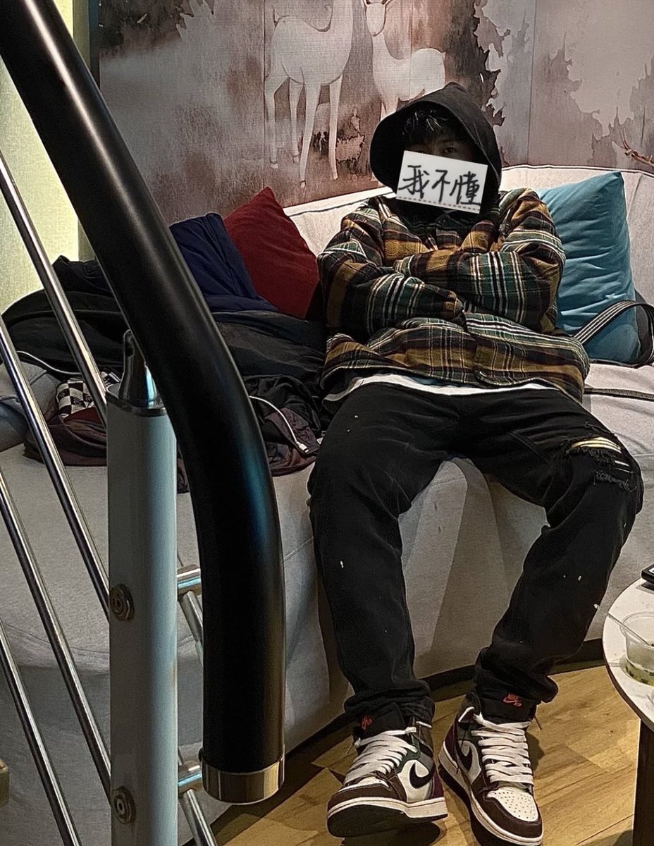 34567qwer's tweet photo. 大头照片 https://t.co/jXLHheNyso