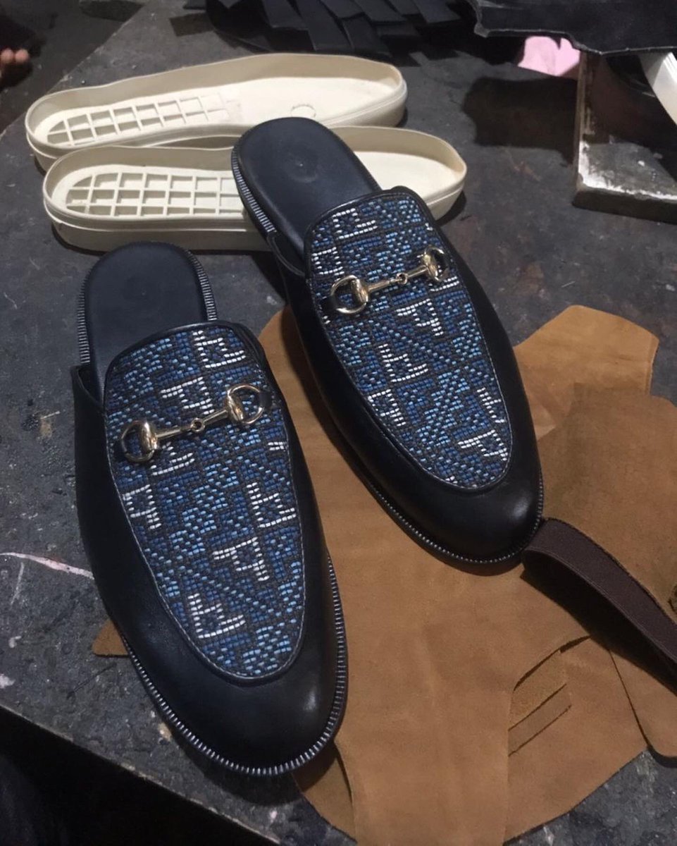 32collections's tweet photo. Customer X Shoes https://t.co/O9H0u8LogK